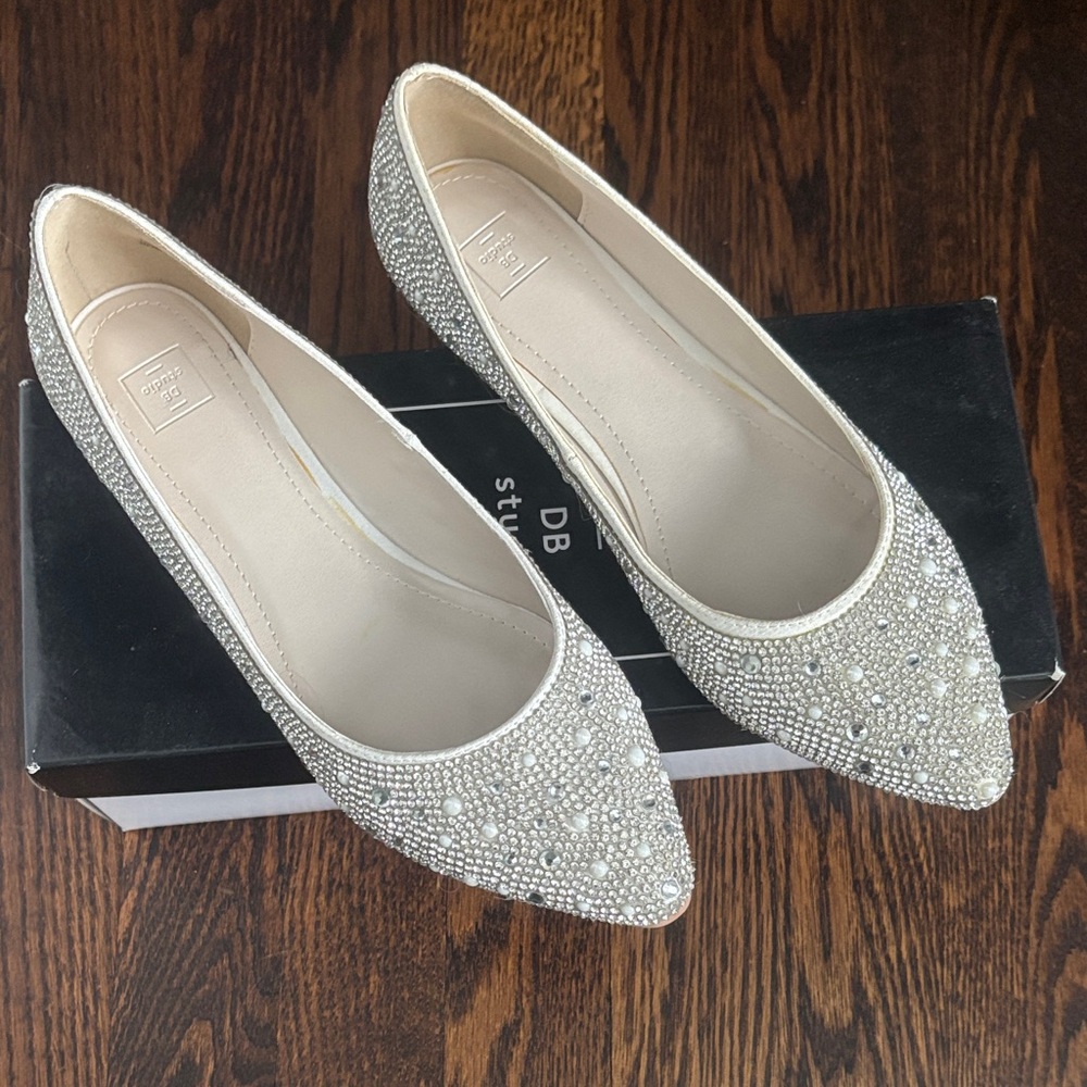 David's Bridal Silver Crystal Embellished Pointed Toe Flats
